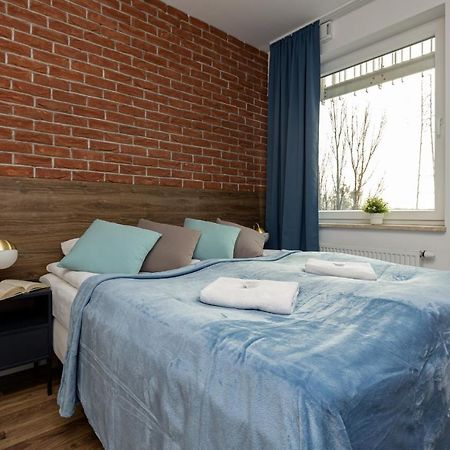 Stacja Wola Apartments With Parking By Noclegi Renters Varşova Dış mekan fotoğraf