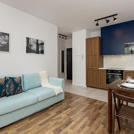 Stacja Wola Apartments With Parking By Noclegi Renters Varşova Dış mekan fotoğraf