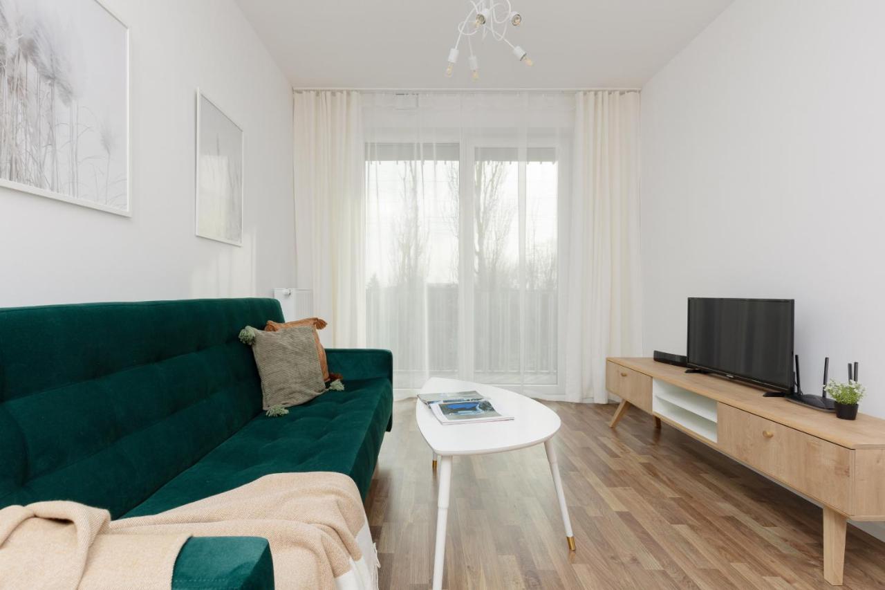 Stacja Wola Apartments With Parking By Noclegi Renters Varşova Dış mekan fotoğraf