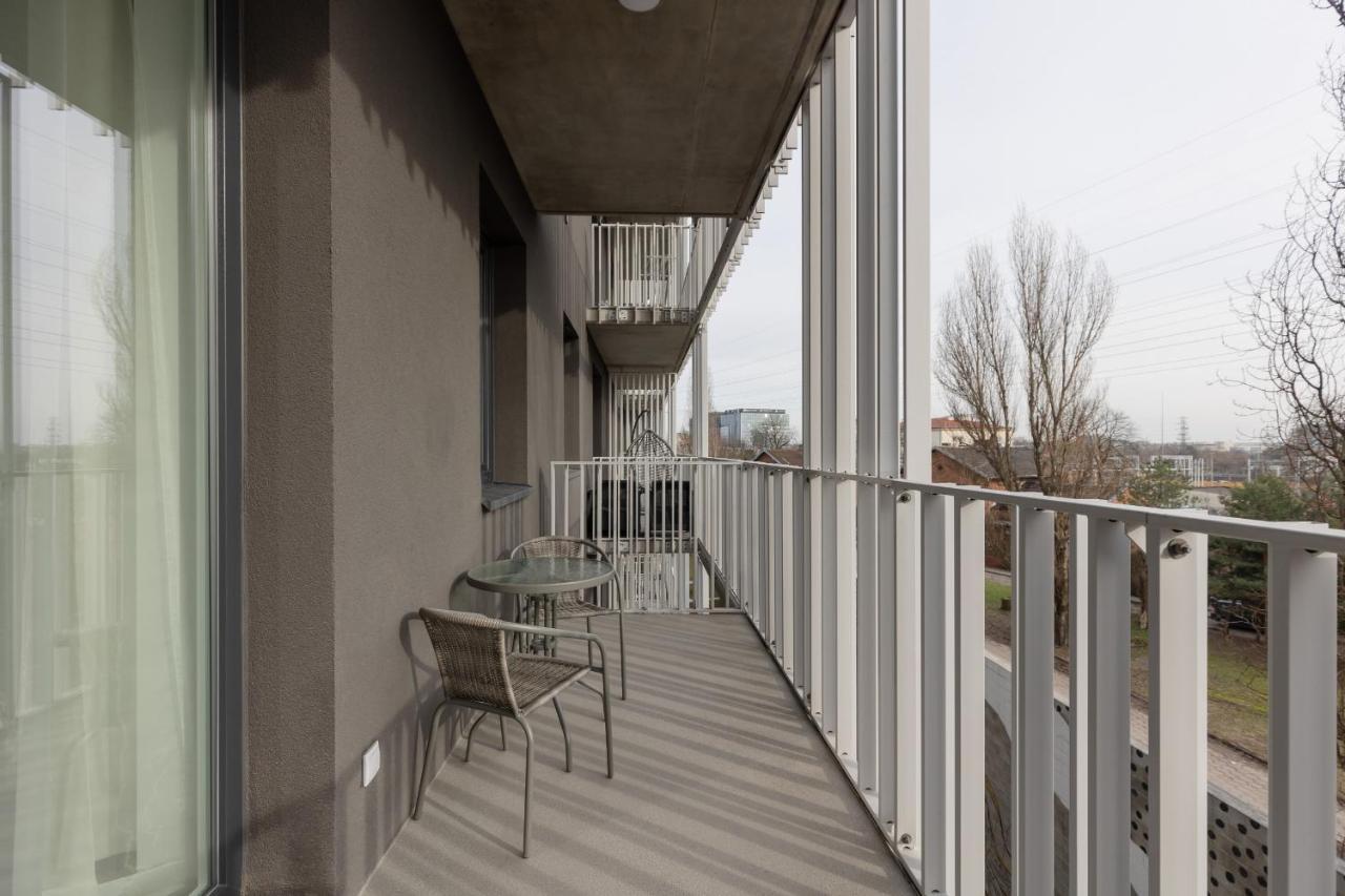 Stacja Wola Apartments With Parking By Noclegi Renters Varşova Dış mekan fotoğraf