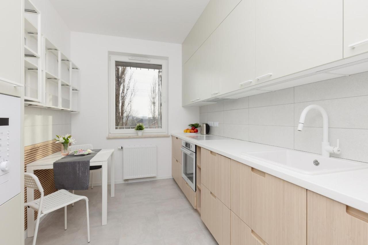 Stacja Wola Apartments With Parking By Noclegi Renters Varşova Dış mekan fotoğraf