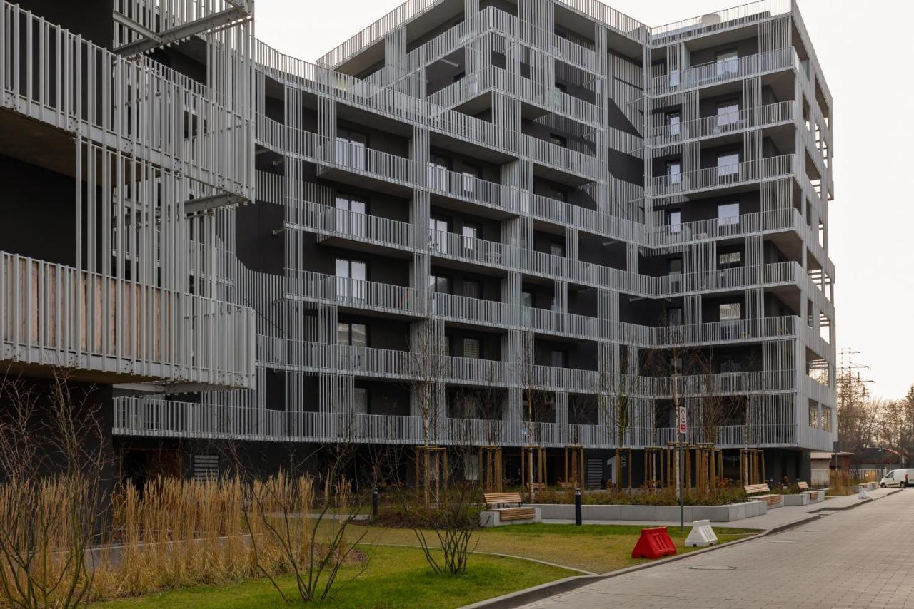 Stacja Wola Apartments With Parking By Noclegi Renters Varşova Dış mekan fotoğraf