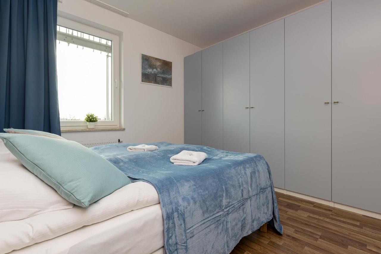Stacja Wola Apartments With Parking By Noclegi Renters Varşova Dış mekan fotoğraf