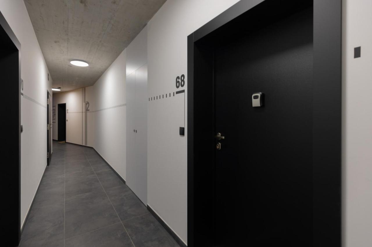 Stacja Wola Apartments With Parking By Noclegi Renters Varşova Dış mekan fotoğraf